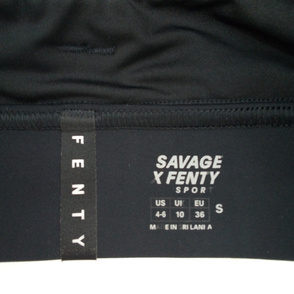 $50 Savage X Fenty Band It Low-Impact Sports Bra Black S - Picture 4 of 9